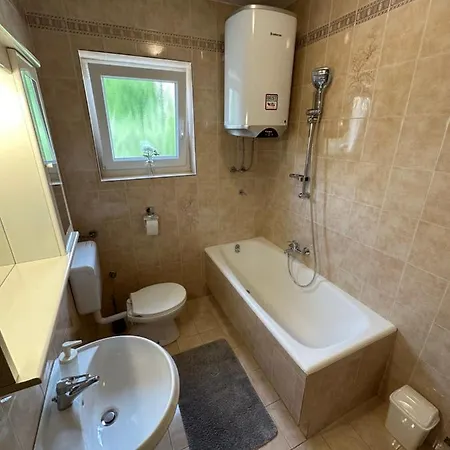 Matejcic * ツリクヴェニツァ